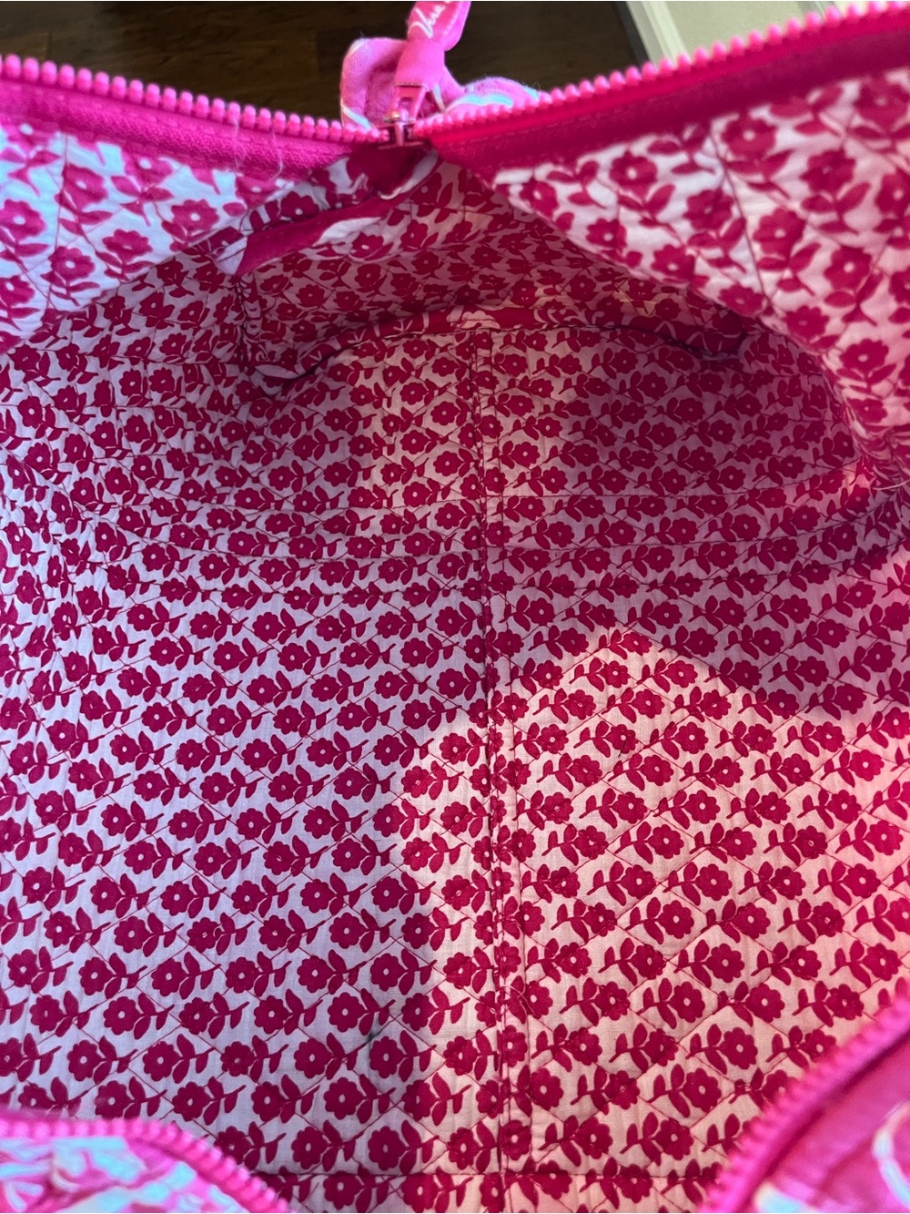 Vera Bradley RETIRED Twirly Birds Pink White Quilted Travel Duffel Bag Medium - Picture 8 of 11